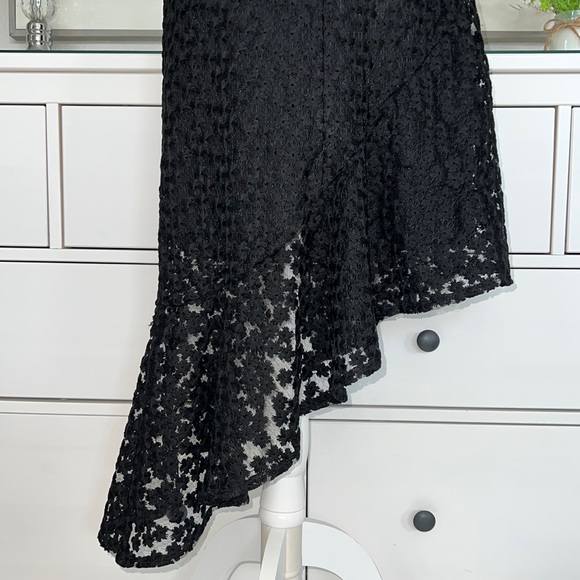 NWT Topshop Black Lace Asymmetrical Dress With Plunge Neckline - Picture 10 of 14